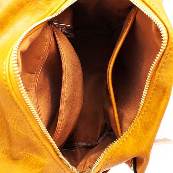 HANDBAG REPUBLIC BACKPACK AND WALLET COMBO - Picture 4 of 6